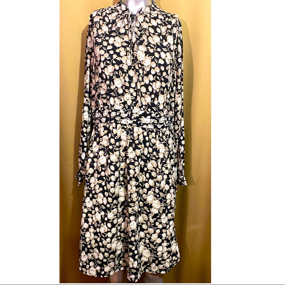 NWT H&M Knee Length Floral Dress